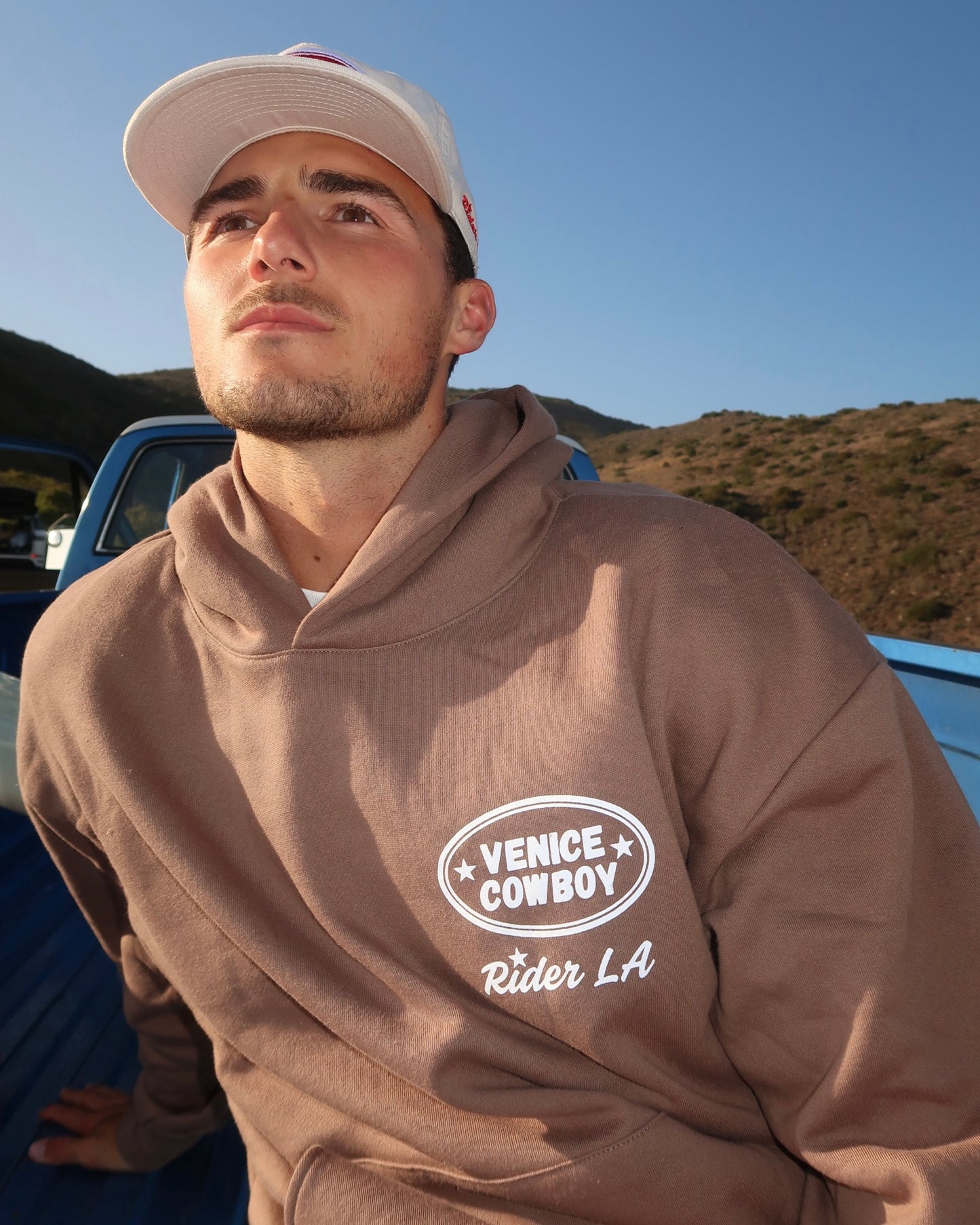 SURF CLUB HOODIE