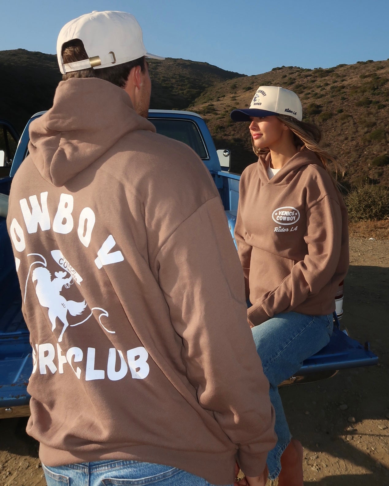 SURF CLUB HOODIE